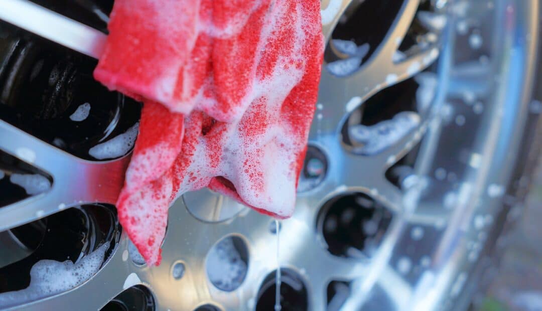 Bien nettoyer les jantes de sa voiture : astuces